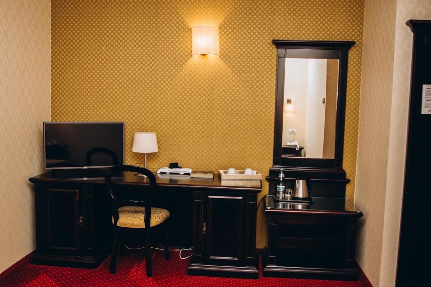 Hotel Novera 蒂米什瓦拉 外观 照片