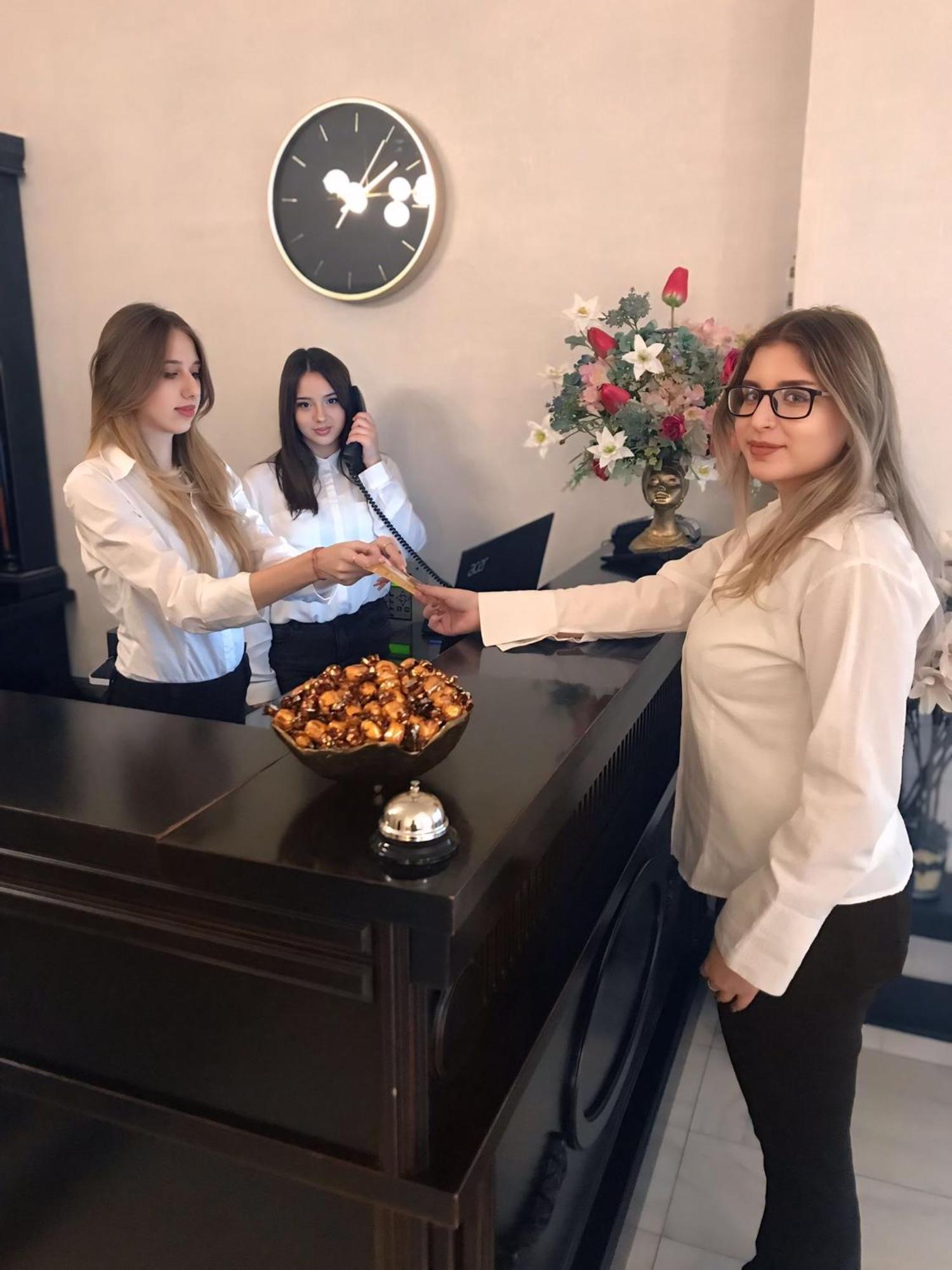 Hotel Novera 蒂米什瓦拉 外观 照片