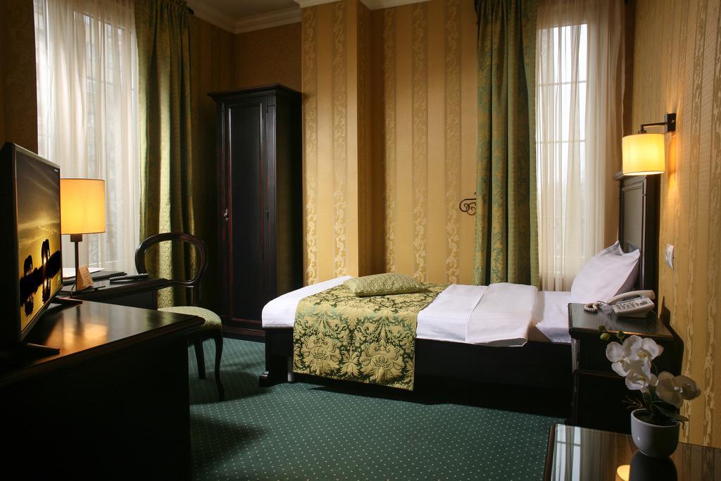 Hotel Novera 蒂米什瓦拉 客房 照片