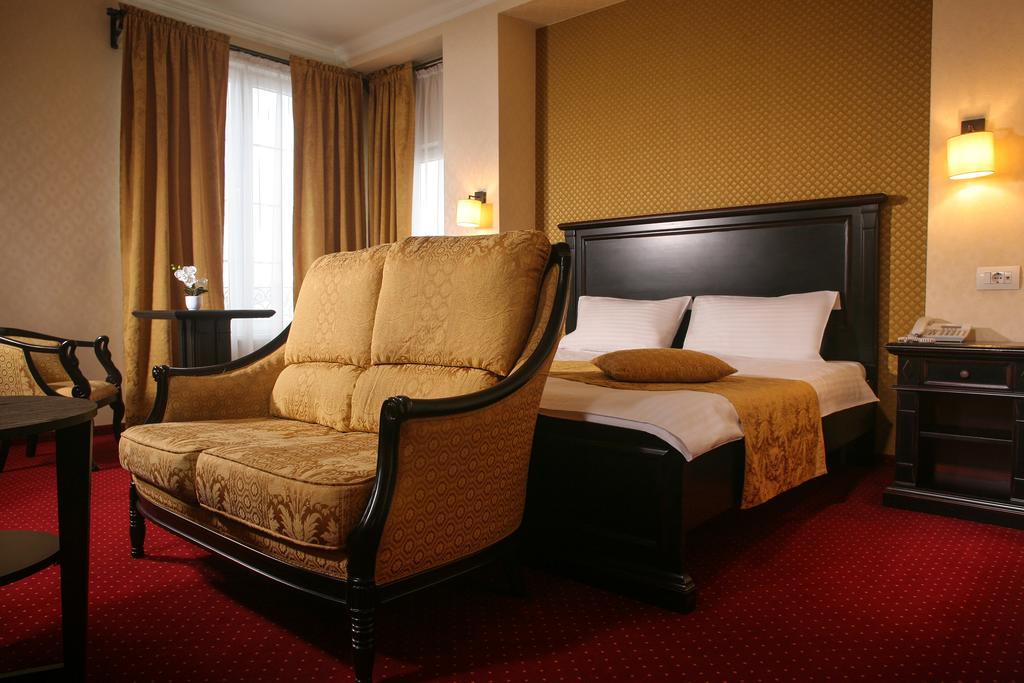 Hotel Novera 蒂米什瓦拉 外观 照片